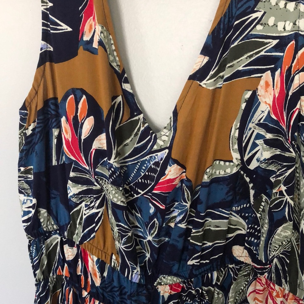 Angular Ankle Jumper: Sleeveless Floral Print - Picture 5 of 5